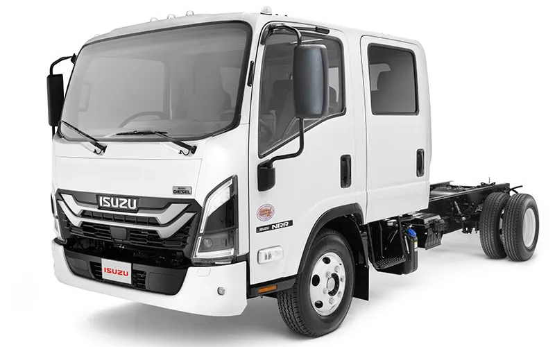 Isuzu NRR Crew Diesel Isuzu NRR Crew Diesel - image 1 of 3